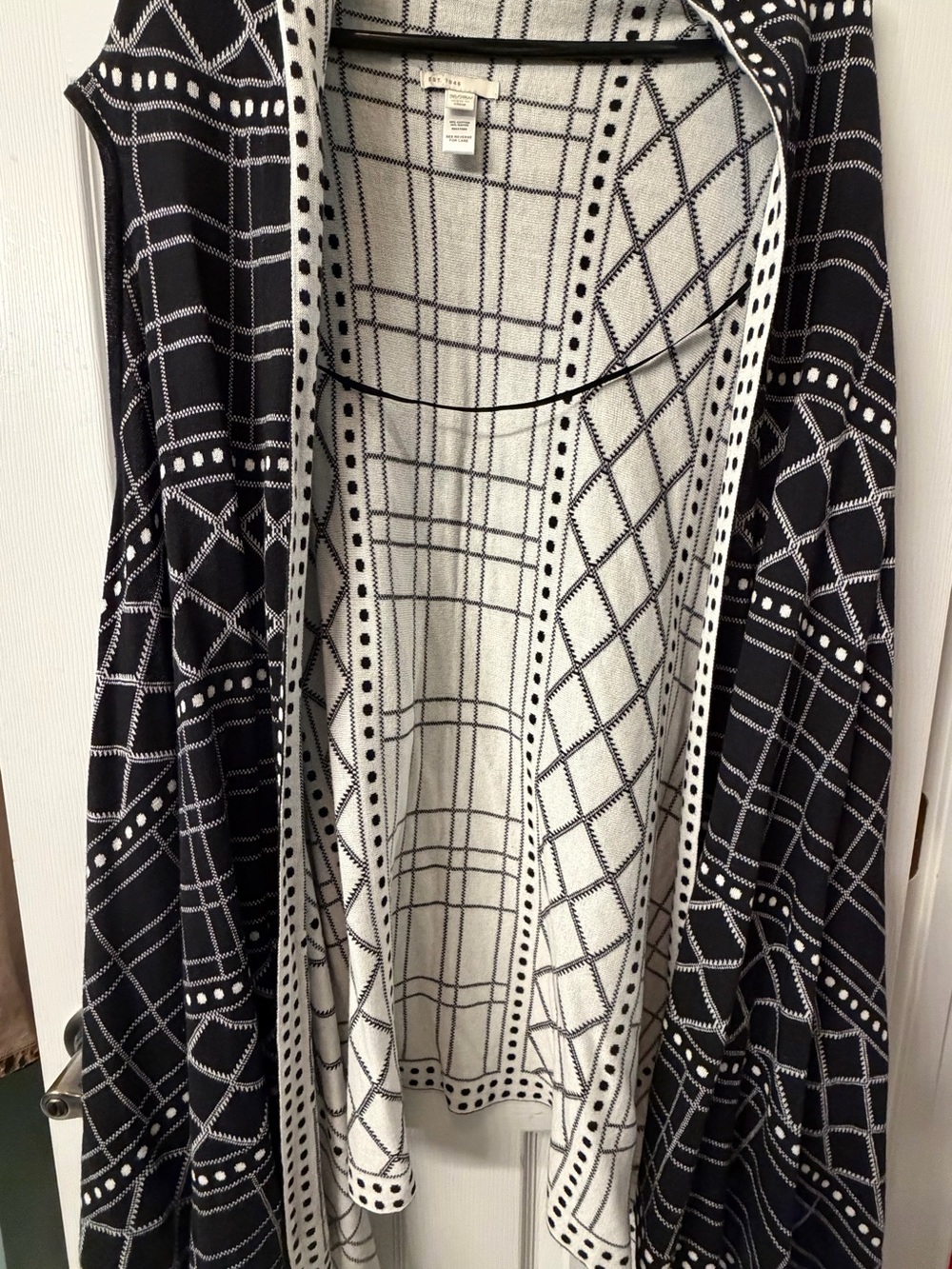 Black & White Geometric Open-Front Vest